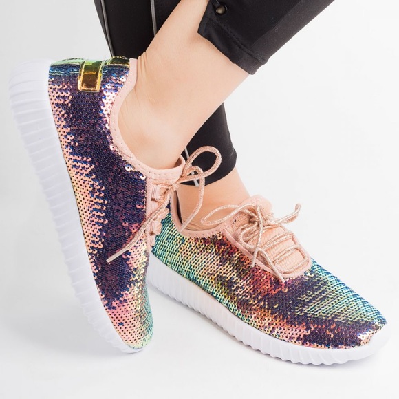 🆕CLEARANCE Metallic Gold Mermaid Sequin Sneakers - Picture 2 of 4